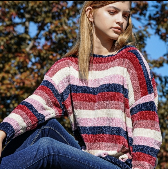 Threadzwear Sweaters - RELISTED O&O soft chenille striped sweater